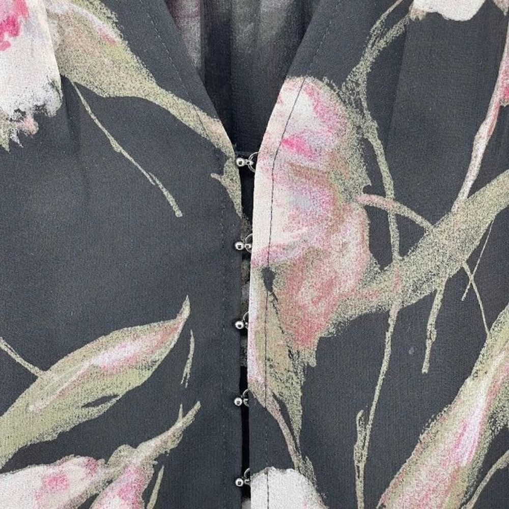 White‎ House Black Market Black Sheer Lace Floral Blouse Bell Sleeve Size 8 - Picture 3 of 8